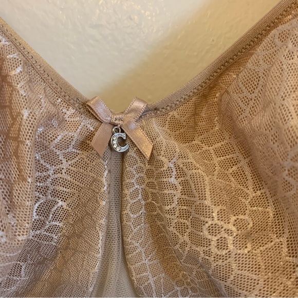 CHANTELLE Bra. NWT Size 40 DDD Color Nude.     “Minimizing Effect” - Picture 2 of 6